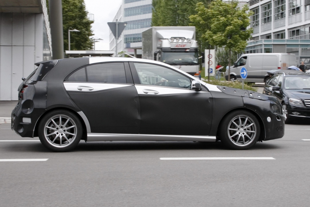 Erwischt: Erlkönig Mercedes-Benz A-Klasse – Premium fürs Kompaktsegment