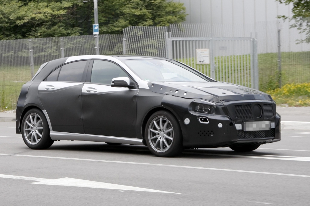 Erwischt: Erlkönig Mercedes-Benz A-Klasse – Premium fürs Kompaktsegment
