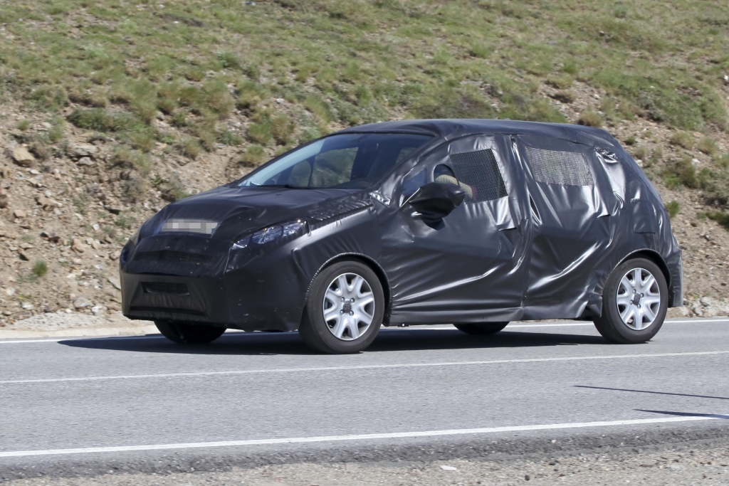 Erwischt – Erlkönig Peugeot 208