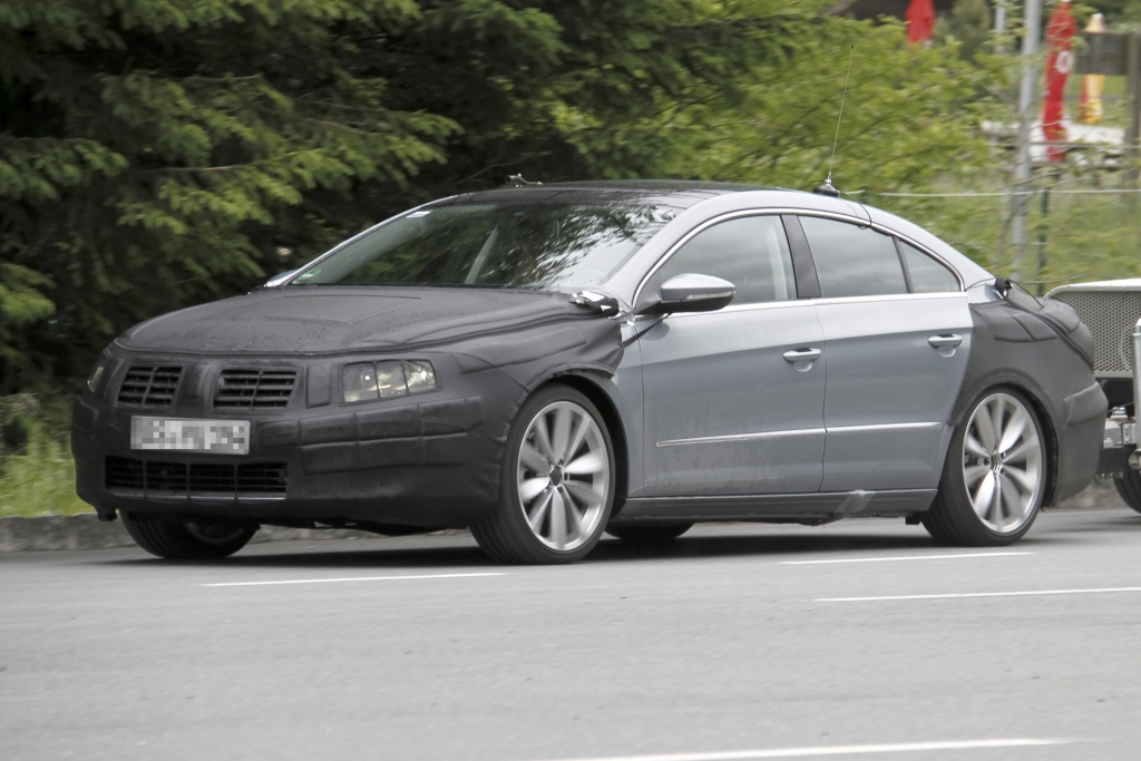 Erwischt: Erlkönig VW Passat CC – Einheitsgesicht für das Comfort-Coupé