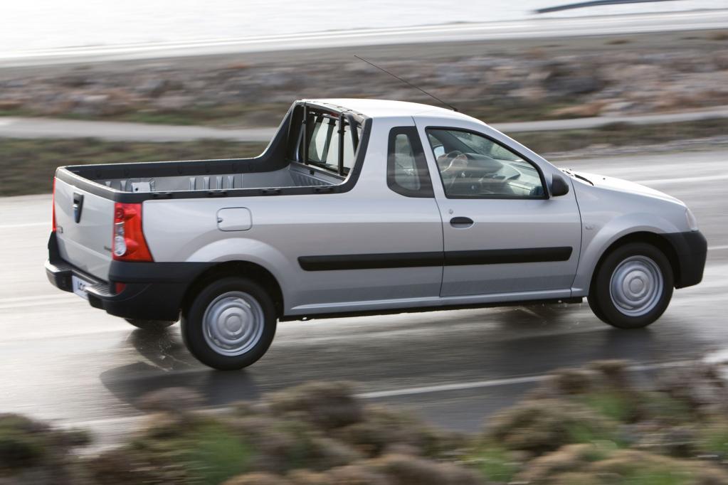 Für die Sparfüchse unter den Pick-up-Liebhabern ist der Dacia Logan die richtige Wahl. 