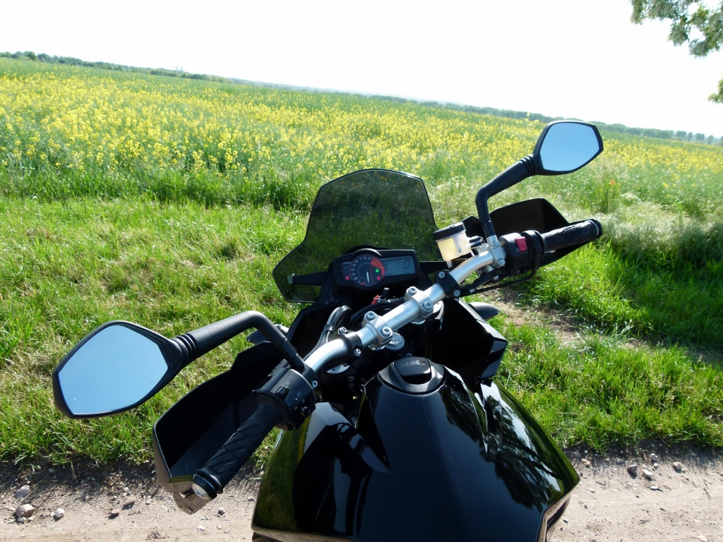 Fahrbericht KTM 990 Supermoto T black ABS: Suchtfaktor – die gehört verschlossen …!