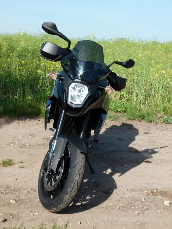 Fahrbericht KTM 990 Supermoto T black ABS: Suchtfaktor – die gehört verschlossen …!