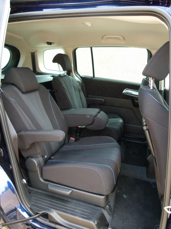 Fahrbericht Mazda5 2.0 MZR Activematic Center-Line: Kompakter Van mit Reibungspunkten
