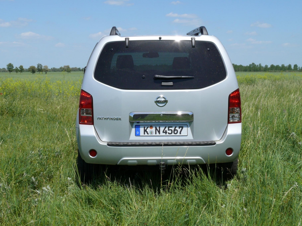 Fahrbericht Nissan Pathfinder LE 3,0 V6 dCI - Einer fürs Grobe