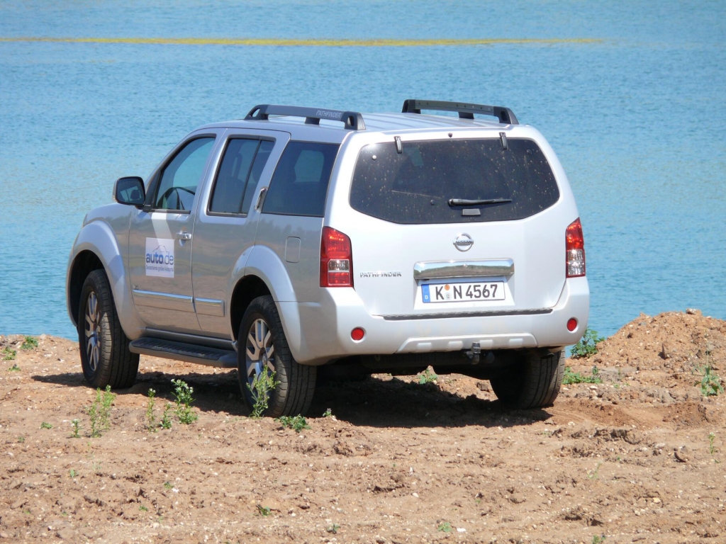 Fahrbericht Nissan Pathfinder LE 3,0 V6 dCI - Einer fürs Grobe