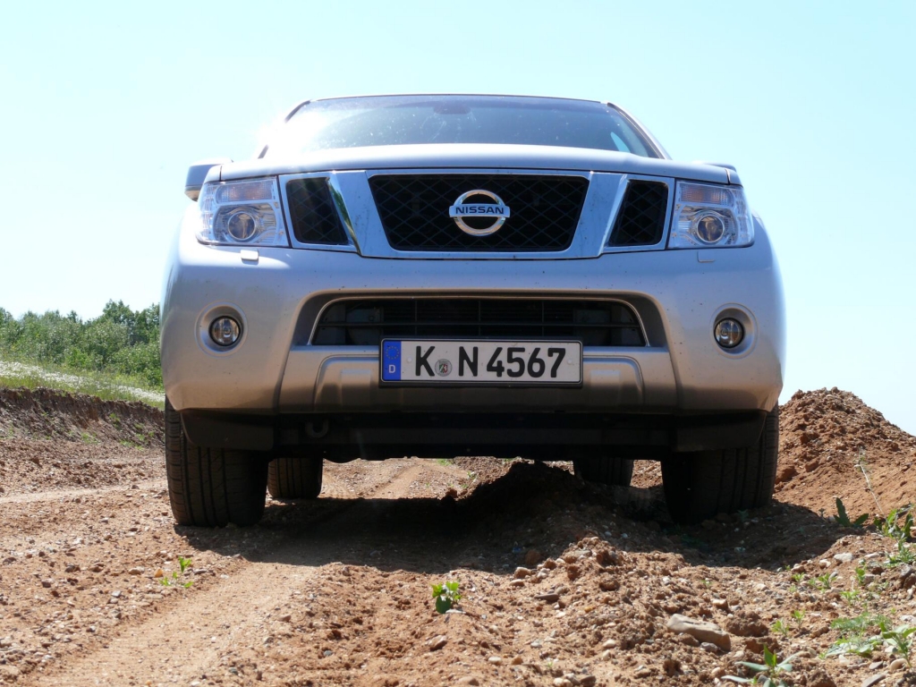 Fahrbericht Nissan Pathfinder LE 3,0 V6 dCI - Einer fürs Grobe