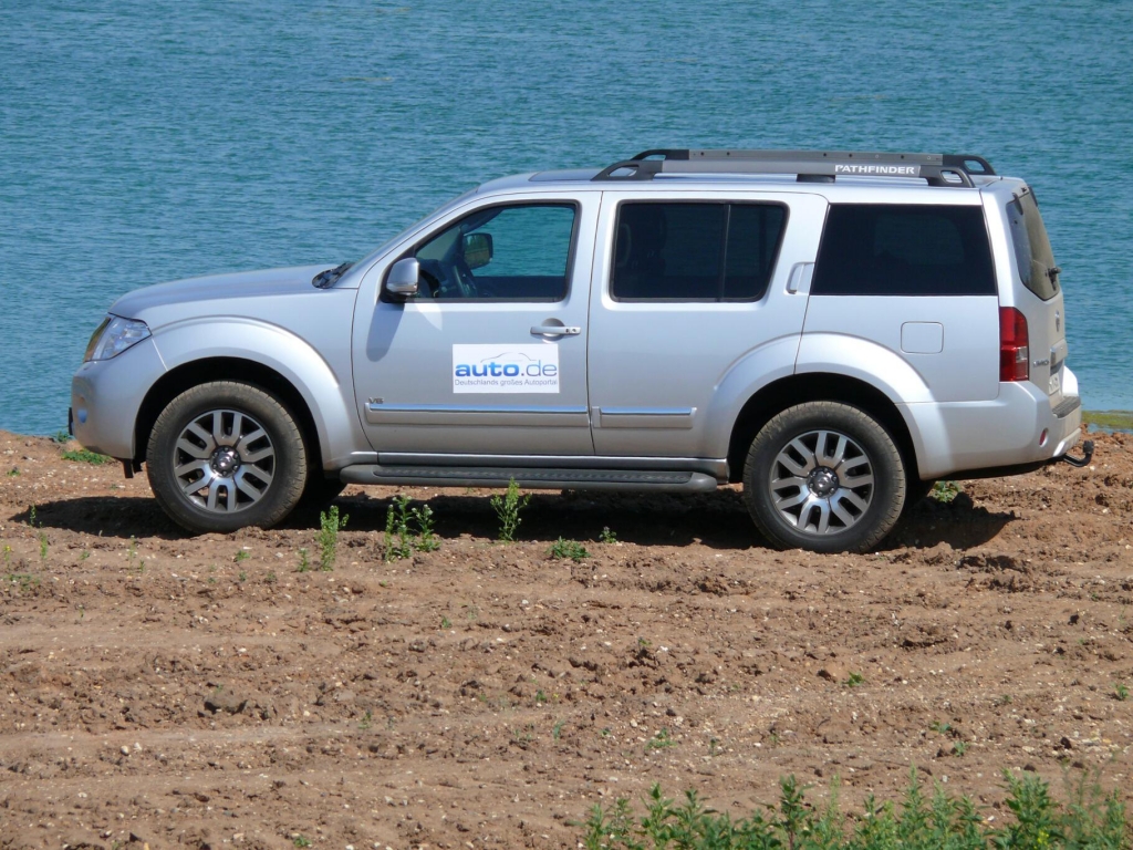 Fahrbericht Nissan Pathfinder LE 3,0 V6 dCI - Einer fürs Grobe