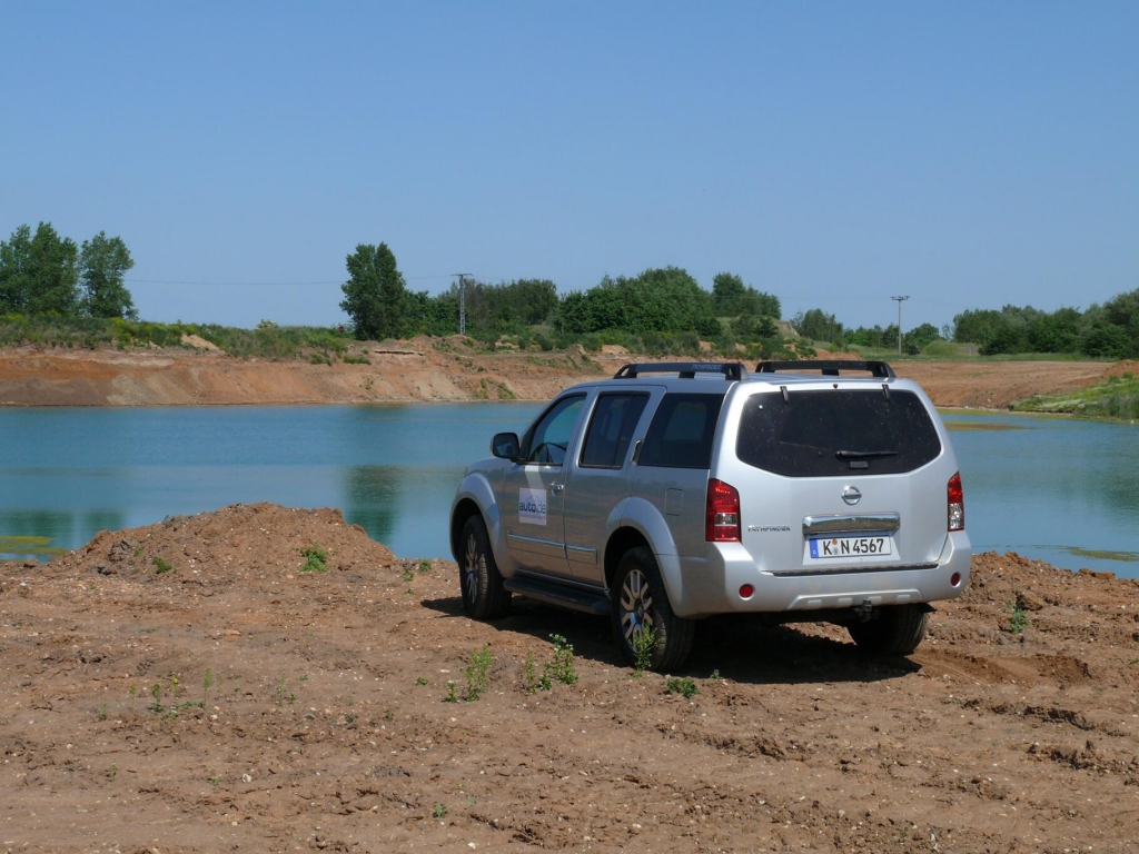 Fahrbericht Nissan Pathfinder LE 3,0 V6 dCI - Einer fürs Grobe