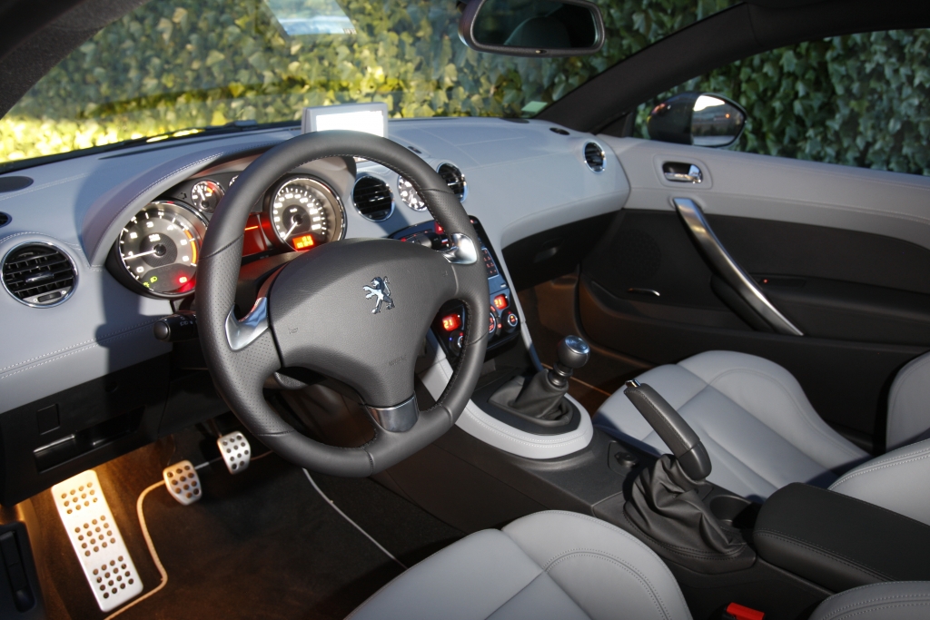 Fahrbericht Peugeot RCZ: Nimm mich mit