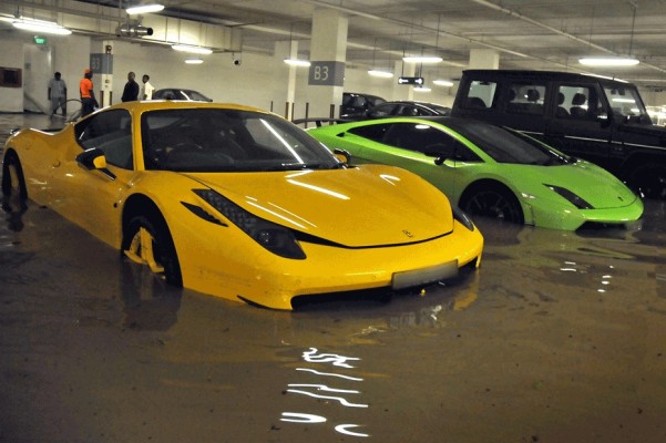 Flut im Parkhaus Quelle: The New Paper Singapore