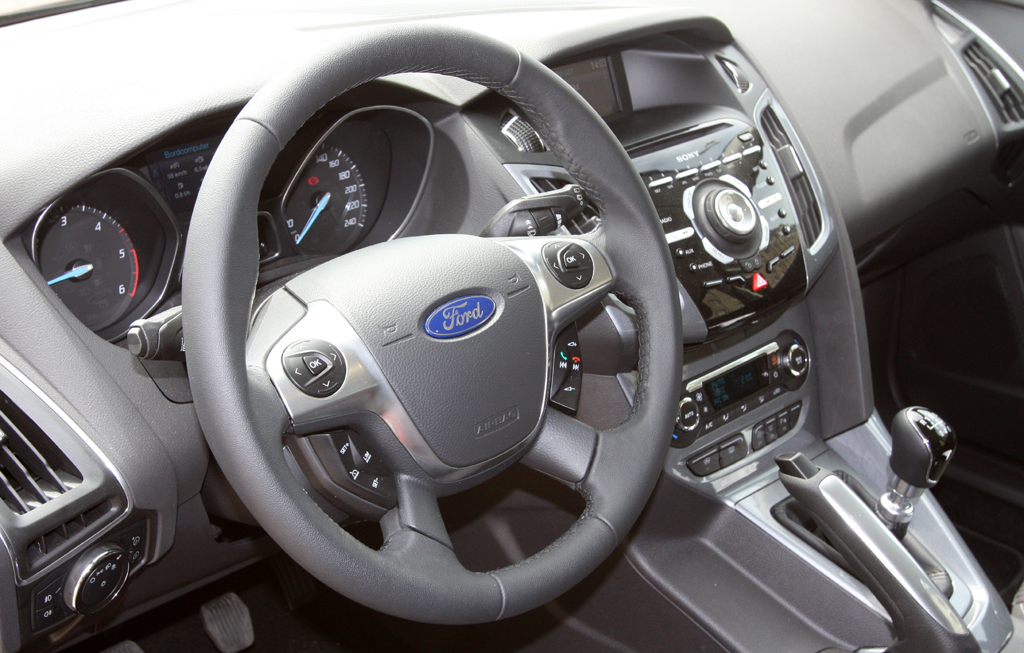 Ford Focus Turnier: Blick ins Cockpit. 