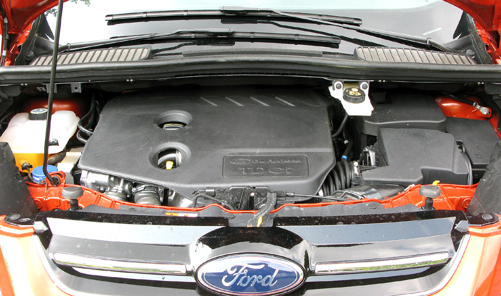Ford Grand-C-Max: Blick unter die Motorhaube des 1,6-Liter-Vierzylinder-Selbstzünders. 