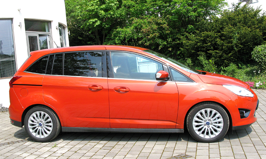 Ford Grand-C-Max: Und so sieht der 14 Zentimeter längere C-Max von der Seite aus.