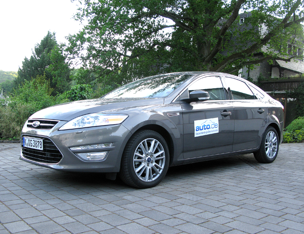 Ford Mondeo, hier als Turbodiesel-Limousine mit 200 PS. 