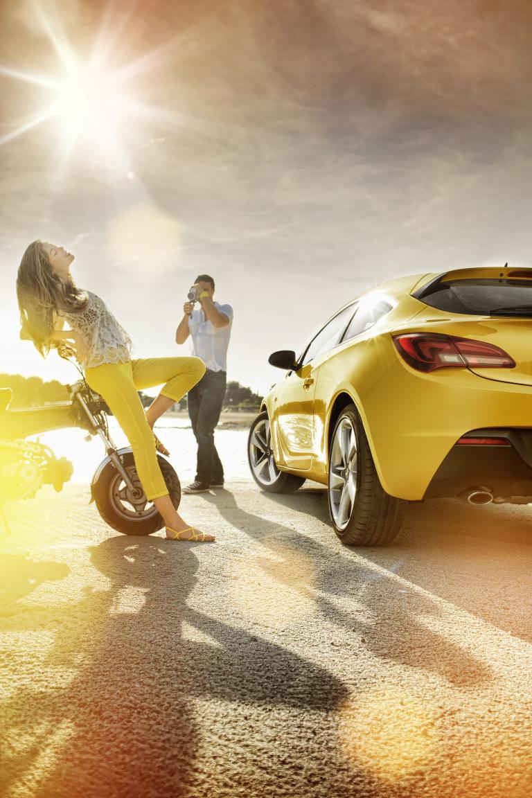 IAA 2011: Opel zeigt Weltpremiere des Astra GTC