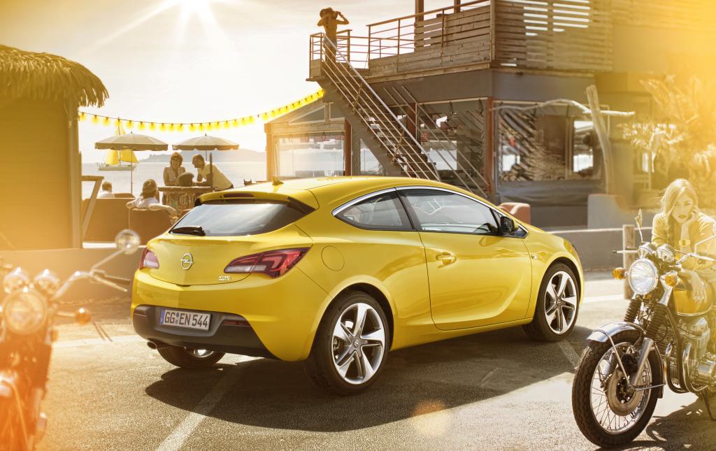 IAA 2011: Opel zeigt Weltpremiere des Astra GTC