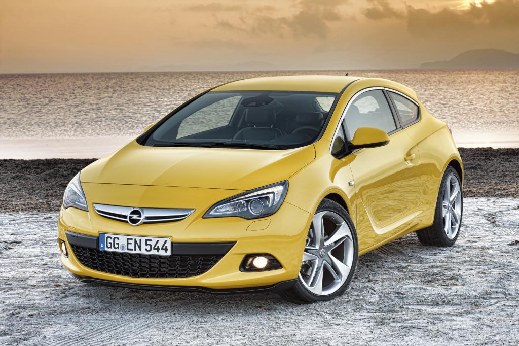 IAA 2011: Opel zeigt Weltpremiere des Astra GTC