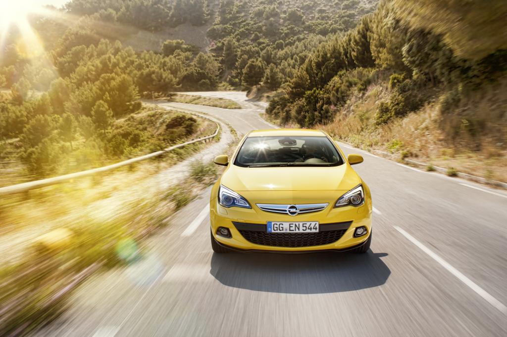 IAA 2011: Opel zeigt Weltpremiere des Astra GTC