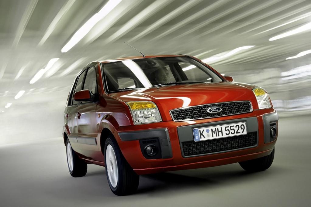 In der Riege der Kleinformat-Kombis spielt der Ford Fusion eine wichtige Rolle. 