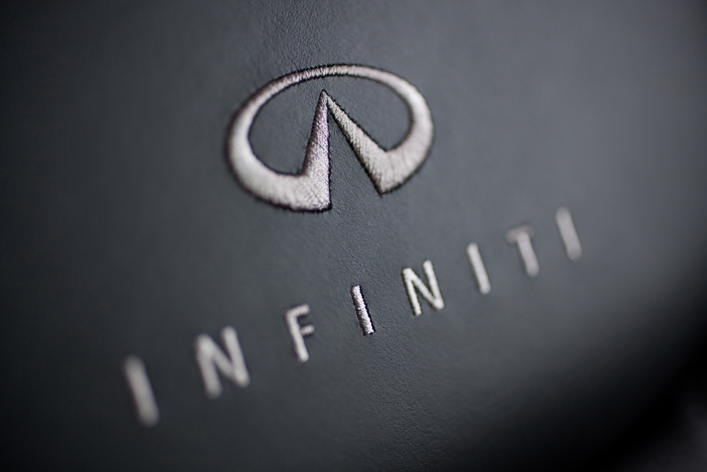 Infiniti M35h: Japanisches Doppelherz