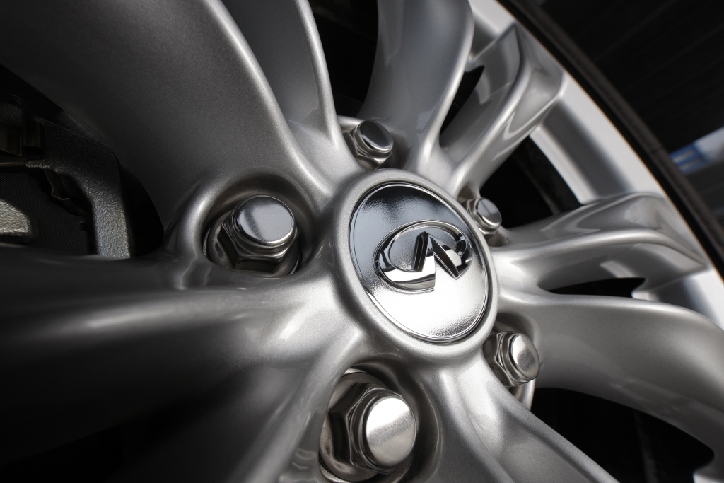Infiniti M35h: Japanisches Doppelherz