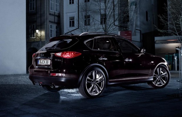 Infiniti wertet den EX auf
