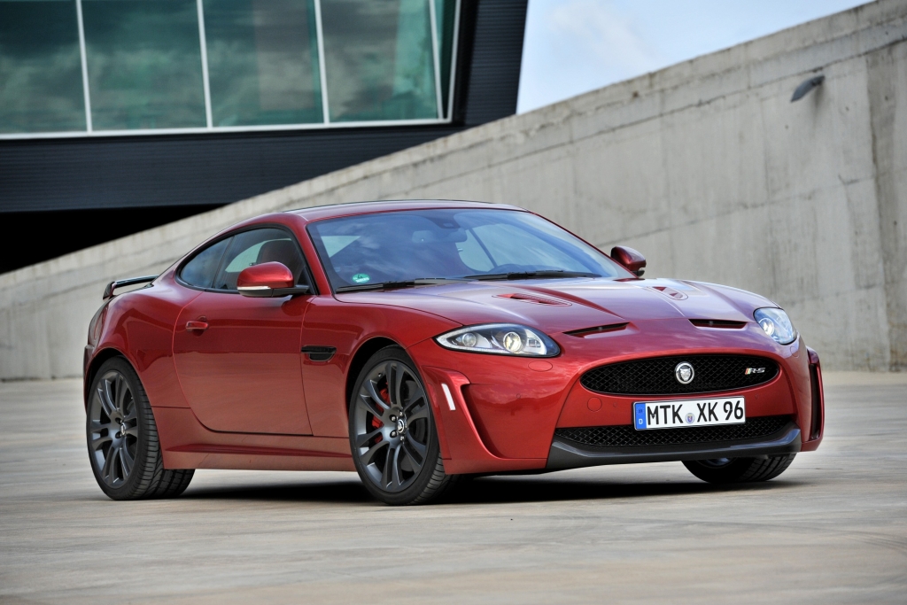 Jaguar XKR-S - Willkommen im Club 300