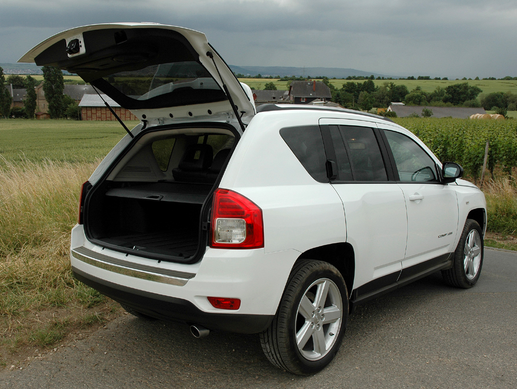 Jeep Compass: Das Gepäckabteil fasst noch rund 460 bis fast 1270 Liter.