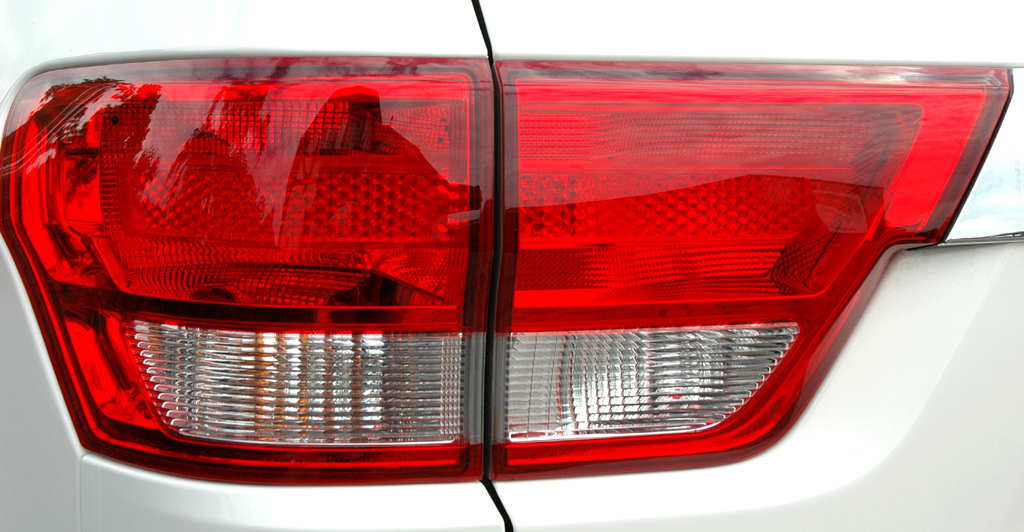 Jeep Grand Cherokee Diesel: Moderne Leuchteinheit hinten. 