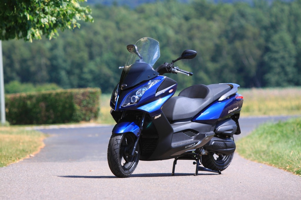 Kymco Downtown 125i.