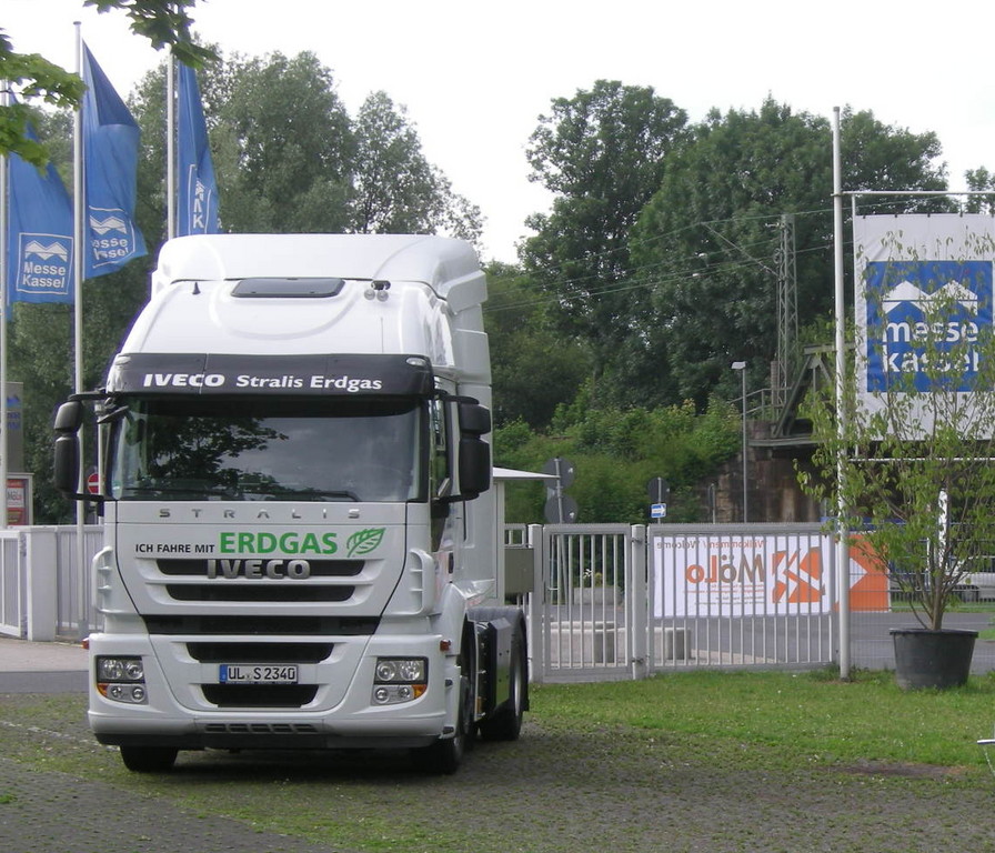 Möbel-Logistiker zeichnen Iveco aus