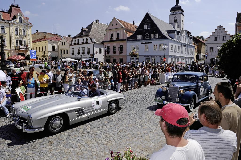 Mercedes-Benz unterstützt die „Paul Pietsch Classic“ als Premium-Partner.