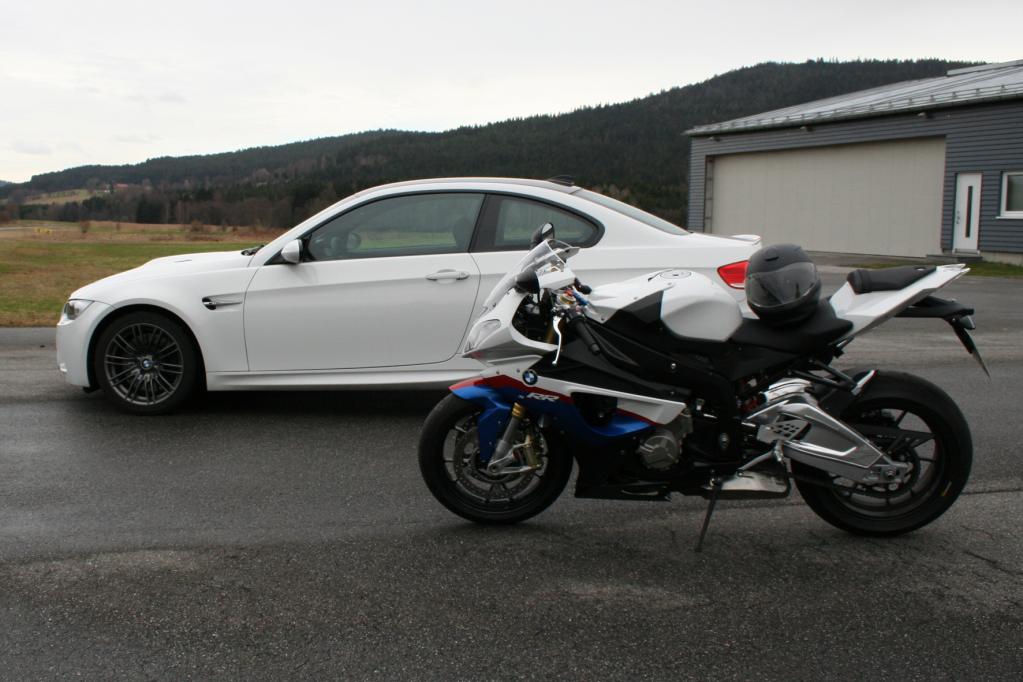 Motorrad oder Pkw? Zwei Räder sind schneller als vier