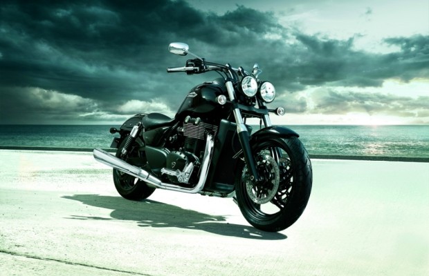 Motorradfahrbericht Triumph Thunderbird Storm: Hubraum durch nichts zu ersetzen