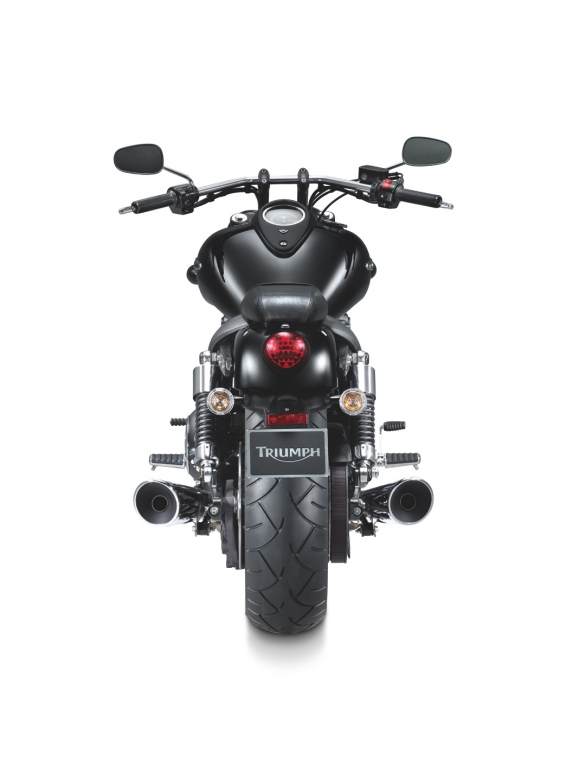 Motorradfahrbericht Triumph Thunderbird Storm: Hubraum durch nichts zu ersetzen