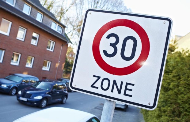 Nicht sichtbare Verkehrszeichen gelten nicht