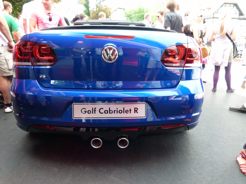 Oben ohne am Wörthersee – Golf GTI  und R Cabrio