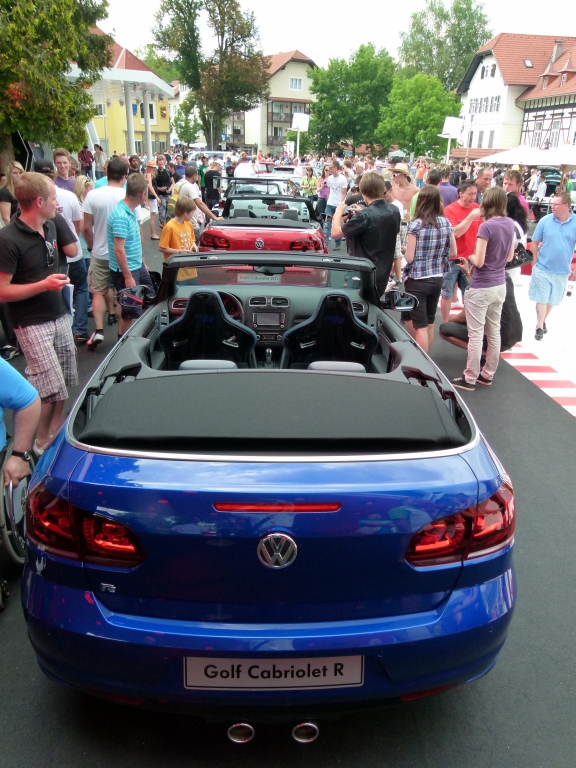 Oben ohne am Wörthersee – Golf GTI  und R Cabrio