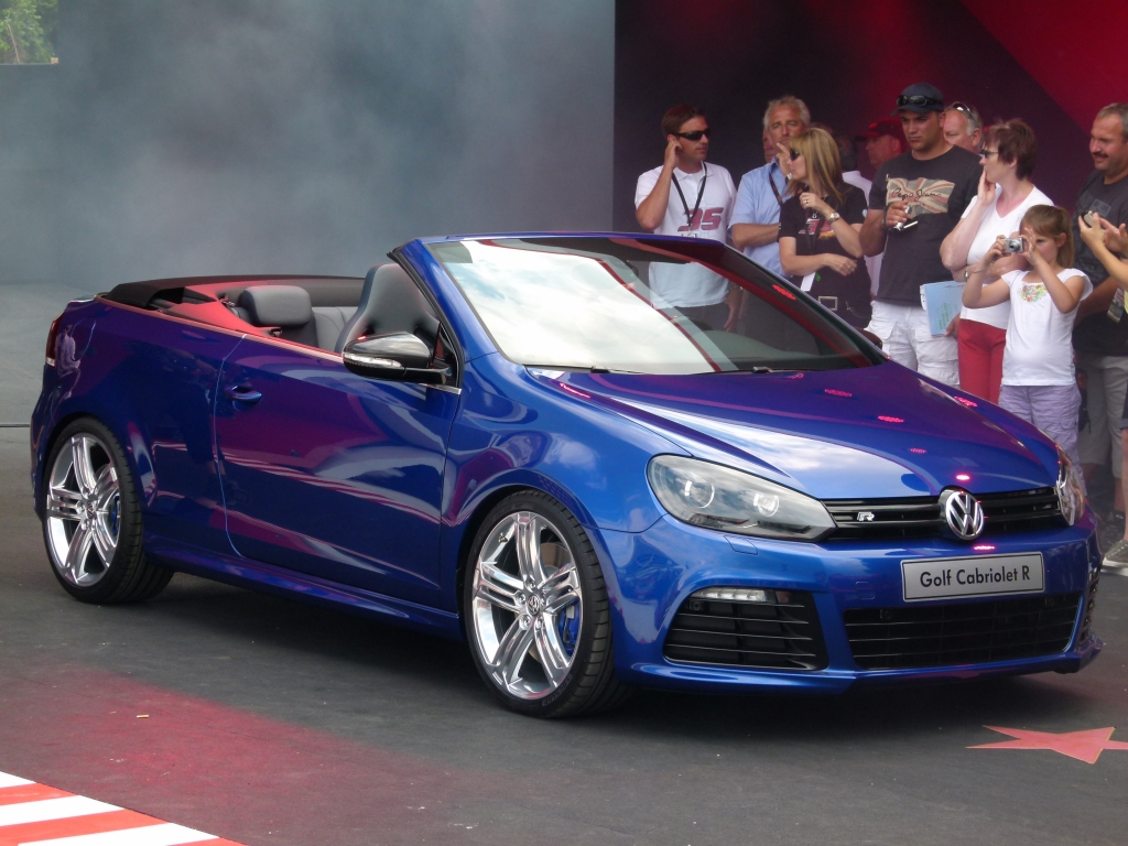 Oben ohne am Wörthersee – Golf GTI  und R Cabrio