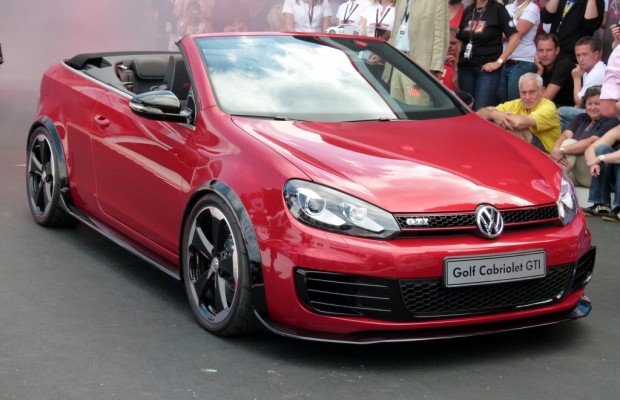 Oben ohne am Wörthersee – VW präsentiert Golf GTI  und R Cabrio