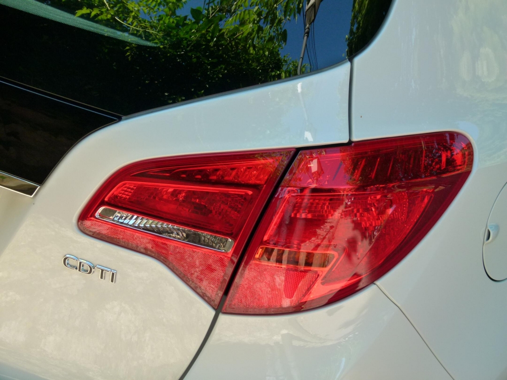 Opel Astra Sports Tourer & Opel Meriva: So kommt die Familie wieder auf Kurs