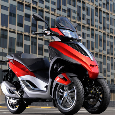 Piaggio MP3 YOUrban 300 LT: Junger Stadtflitzer auf drei Rädern
