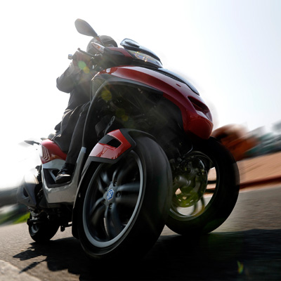 Piaggio MP3 YOUrban 300 LT: Junger Stadtflitzer auf drei Rädern