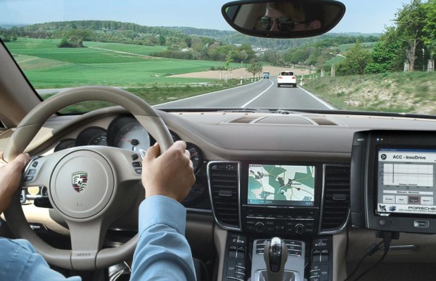 Porsche ACC InnoDrive - Der Fahrer lenkt, der Porsche denkt