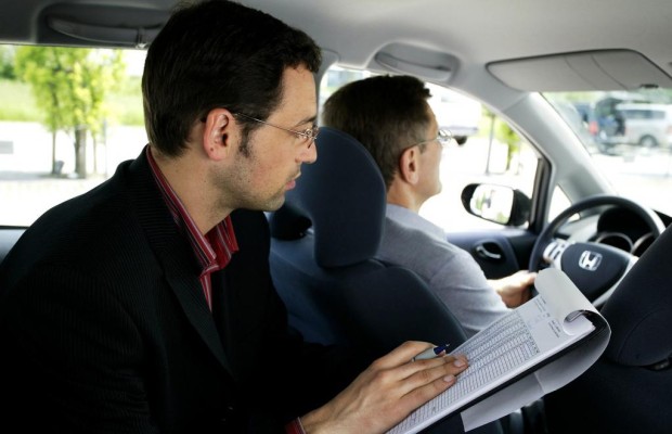 Ratgeber Fahrschule - Soviel kostet der Führerschein