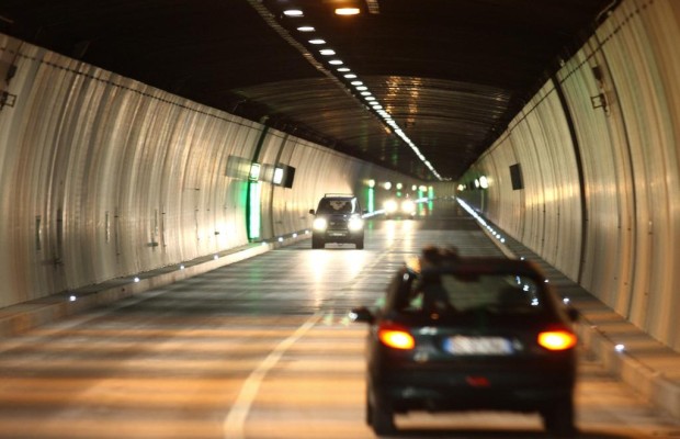 Ratgeber Urlaub: Keine Panik bei der Tunnelfahrt