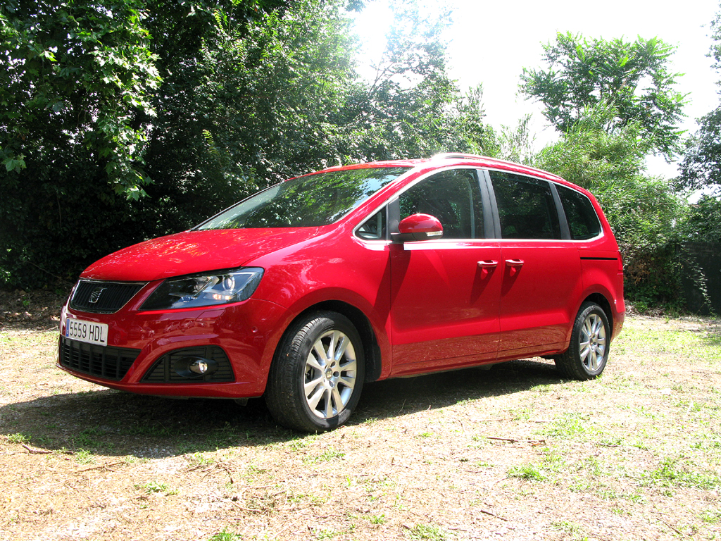 Seat bietet den Alhambra jetzt auch mit Allrad und neuem 115-PS-Basisdiesel an. Fotos: Grebe