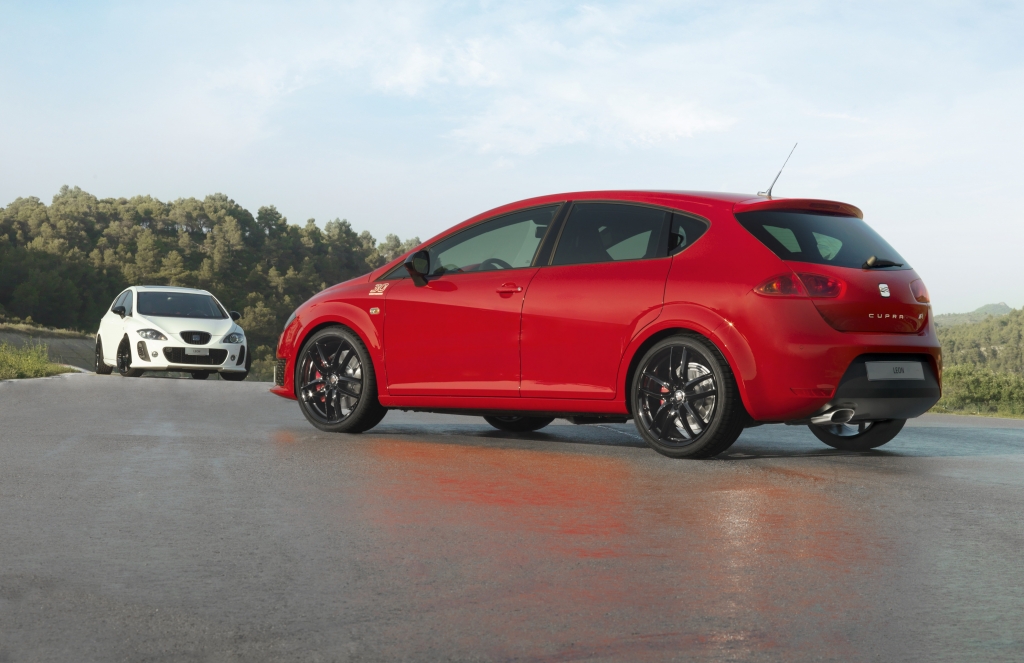 Seat präsentiert PS-starke Boliden beim GTI-Treffen 2011