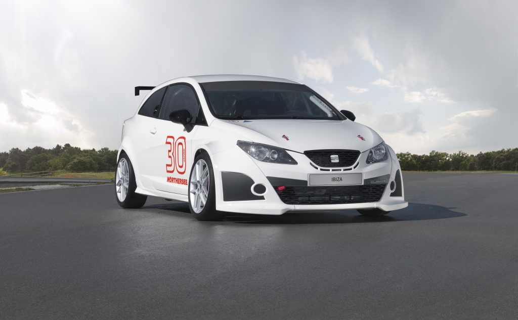 Seat präsentiert PS-starke Boliden beim GTI-Treffen 2011